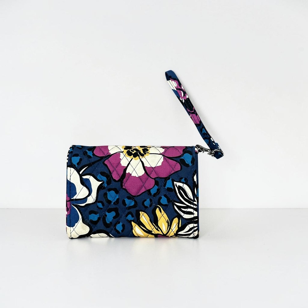 Vera Bradley Turnlock Wallet African Violet Your Turn Quilted Wristlet Purple - Picture 2 of 5